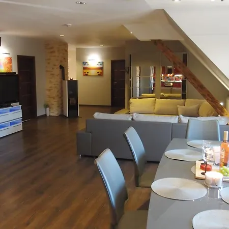 Appartamento Apartmánové So Saunou A Vírivkou Predajna
